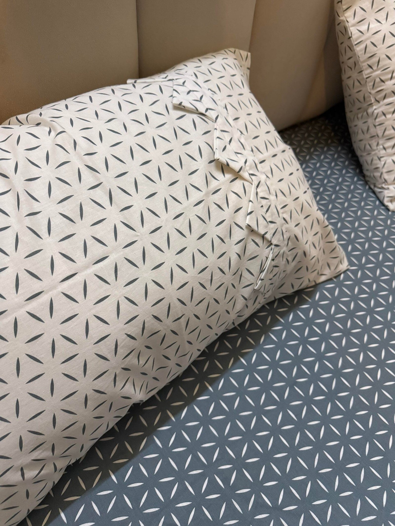 Dark Teal Geometric King Size Cotton Bedsheet with Ruffle Border - Image 3